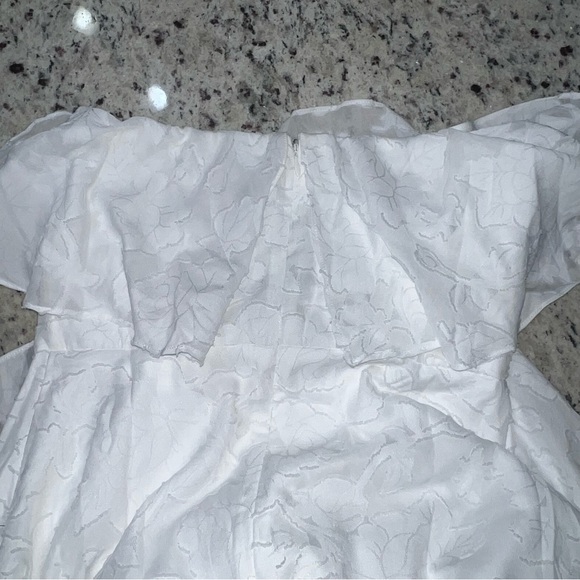 Lulu's Love You So Truly White Dress Burnout Flowers medium NWT
Strapless Midi - Picture 4 of 14